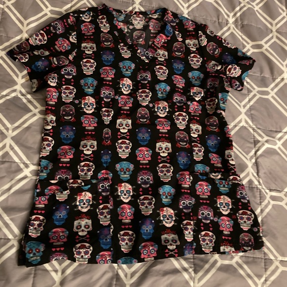 Butter Soft Tops - Black Sugar Skull Scrub Top